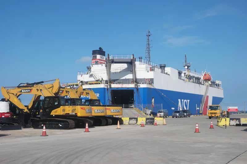 pelabuhan patimban subang, pelabuhan patimban, pelabuhan patimban subang belum beroperasi